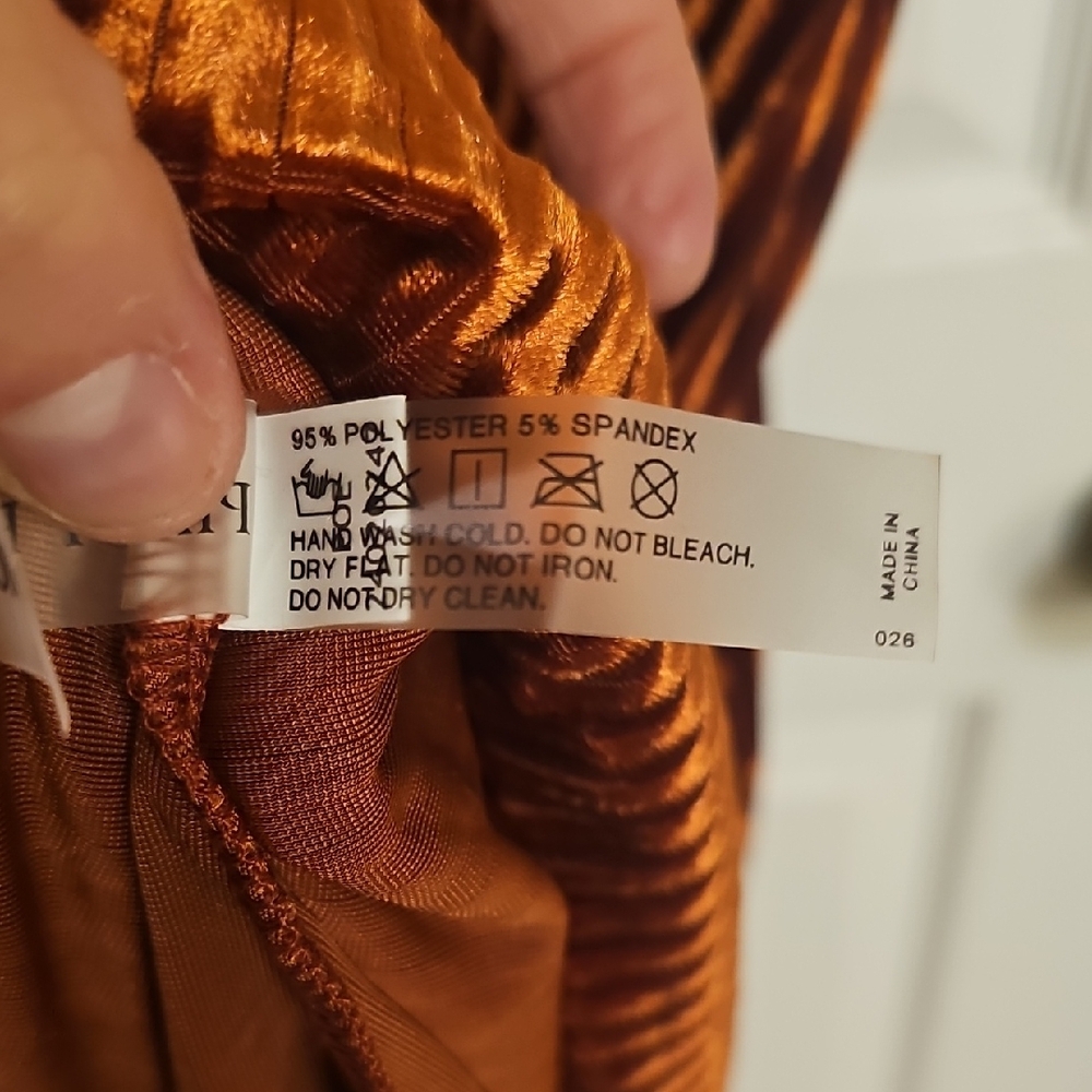 Chic Velvet Maxi Dress in Warm Brown/Burnt Orange - Picture 4 of 6